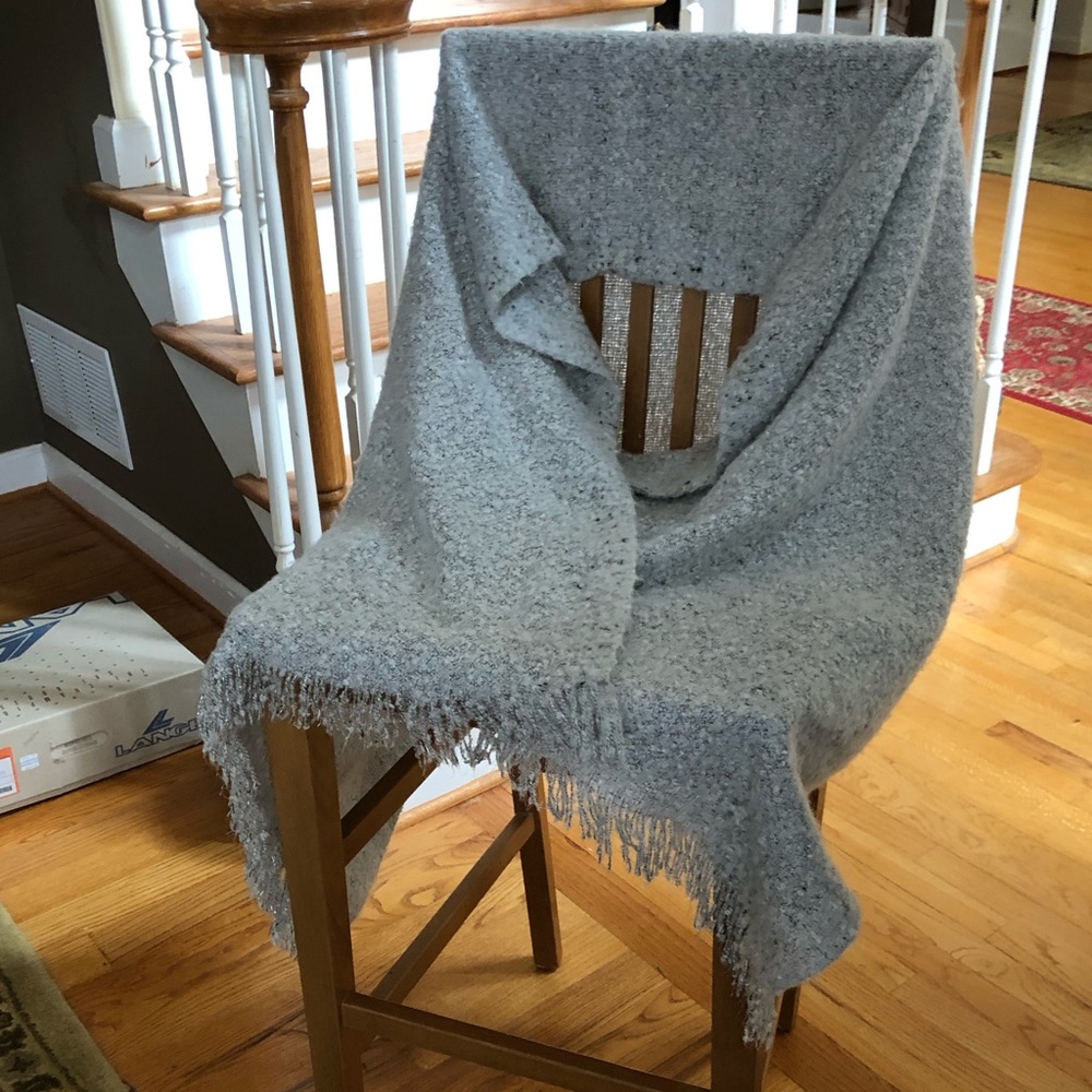 Merona women’s grey wrap